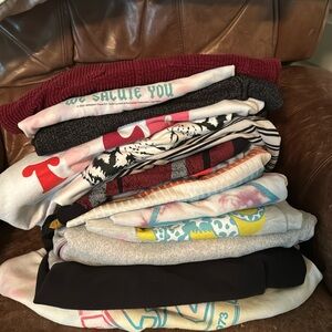 15 pieces total. Sizes Youth L & XL. Estimated small girl, 12 years old!!!!